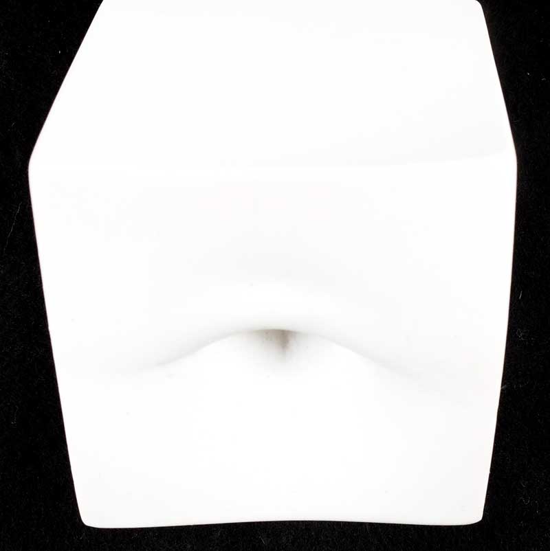 © Stefan Rosendahl/VG Bild-Kunst, Bonn, 2017 weiteres Bild: Nabelkubus